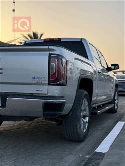 GMC Sierra